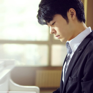 丰满少妇不让拔出来
